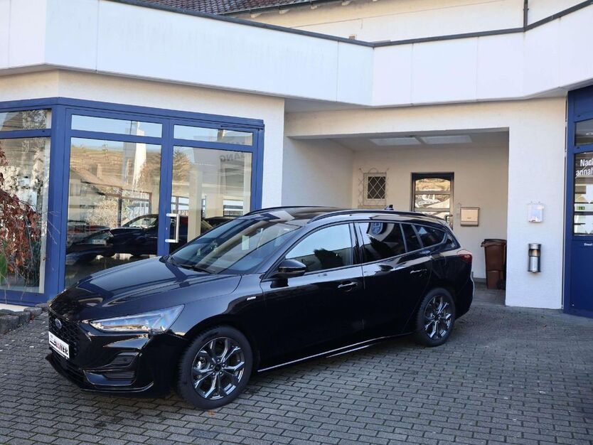 Ford Focus 15.900 km 25.000 € Besigheim 74354