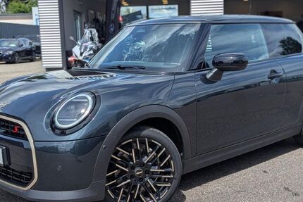 Mini Cooper S 2.500 km 28.499 &euro; Schorndorf 73614
