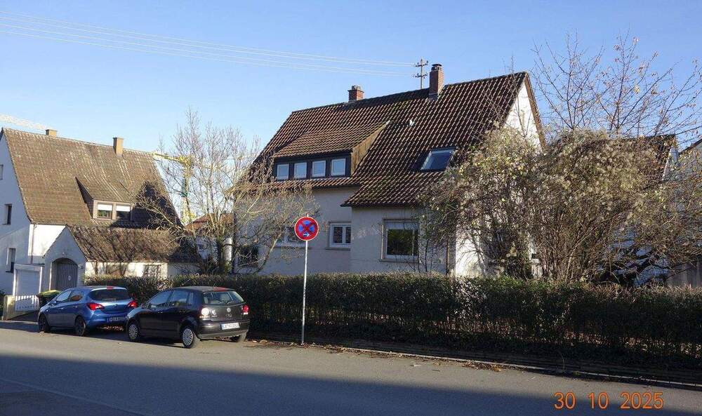 Einfamilienhaus Besigheim - 9 Zimmer, 221 m&sup2;, 575.000&euro; | Angebot:24350270
