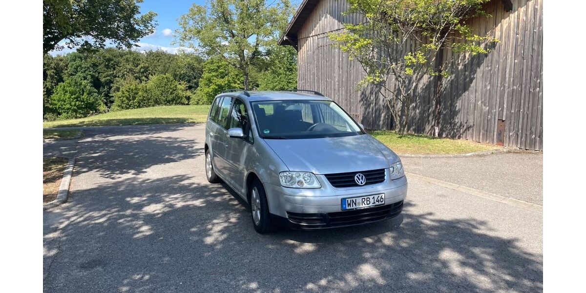 VW Touran 143.500 km 2.950 &euro; Schorndorf 73614