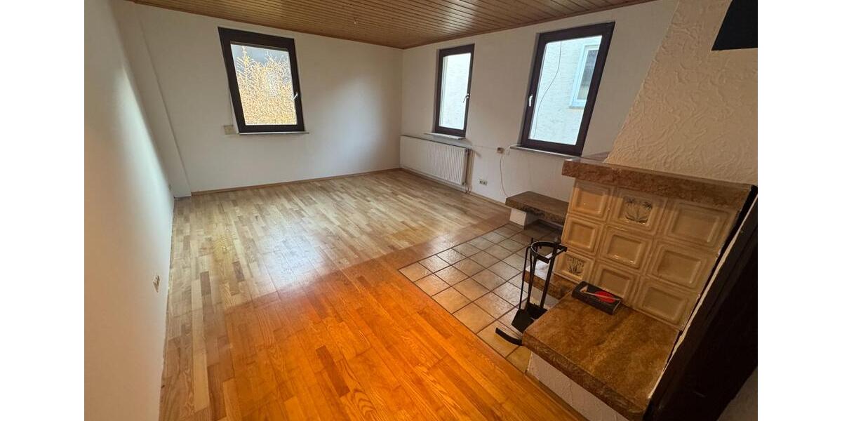 Doppelhaushälfte Stuttgart Luginsland - 4 Zimmer, 112 m&sup2;, 1.560&euro; | Angebot:25080214