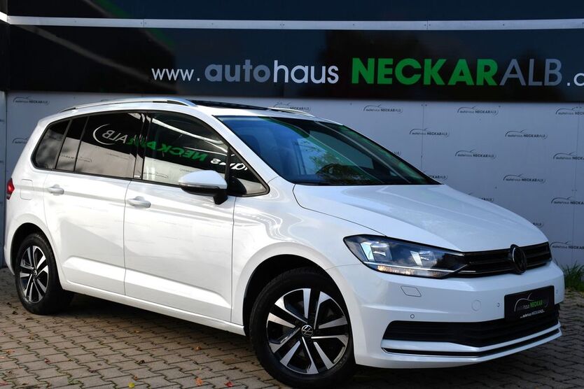 VW Touran 88.000 km 24.900 € Reutlingen 72762