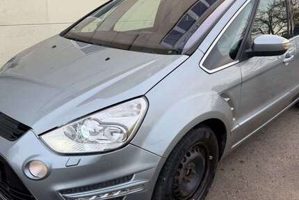 Ford S-Max 161.000 km 7.500 &euro; Sindelfingen/Stuttgart 71069