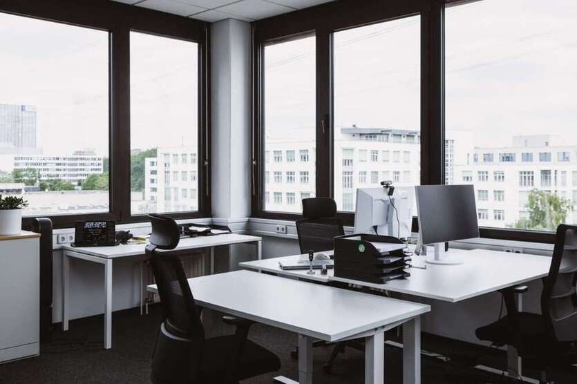 Büro in Stuttgart 13.000 € 300 m²