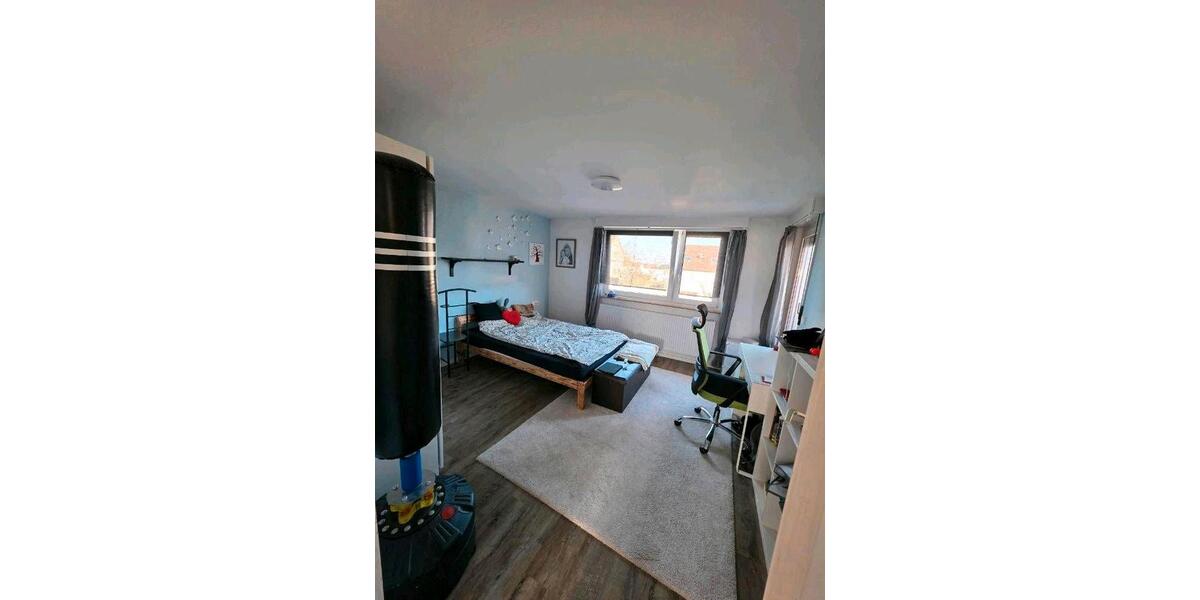 Etagenwohnung Köngen - 4 Zimmer, 80 m&sup2;, 1.650&euro; | Angebot:26177054