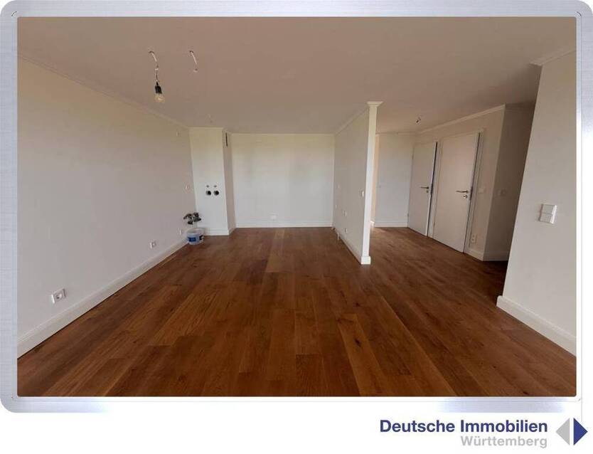 Renovierte 3-Zimmer Etagenwohnung (4.OG) mit Stellplatz in Heimerdingen