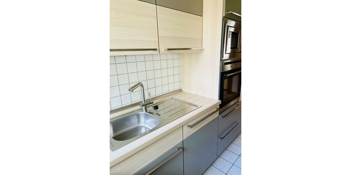 Provisionsfrei, helle 3,5-Zi.-Whg. 74qm mit EBK, Loggia, Gäste-WC und Abstellkammer im Herzen von S-Zuffenhausen, bezugsfrei ab 01.10.2026 - Etagenwohnung Stuttgart Zuffenhausen | Angebot:26963014