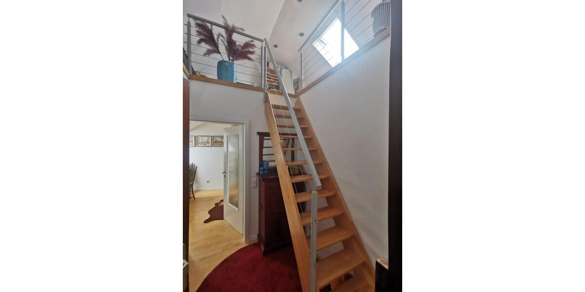 Dachgeschoßwohnung Leonberg - 3.5 Zimmer, 94 m&sup2;, 1.150&euro; | Angebot:26293156
