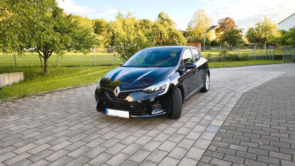 Renault Clio 42.000 km 11.500 &euro; Großbettlingen 72663