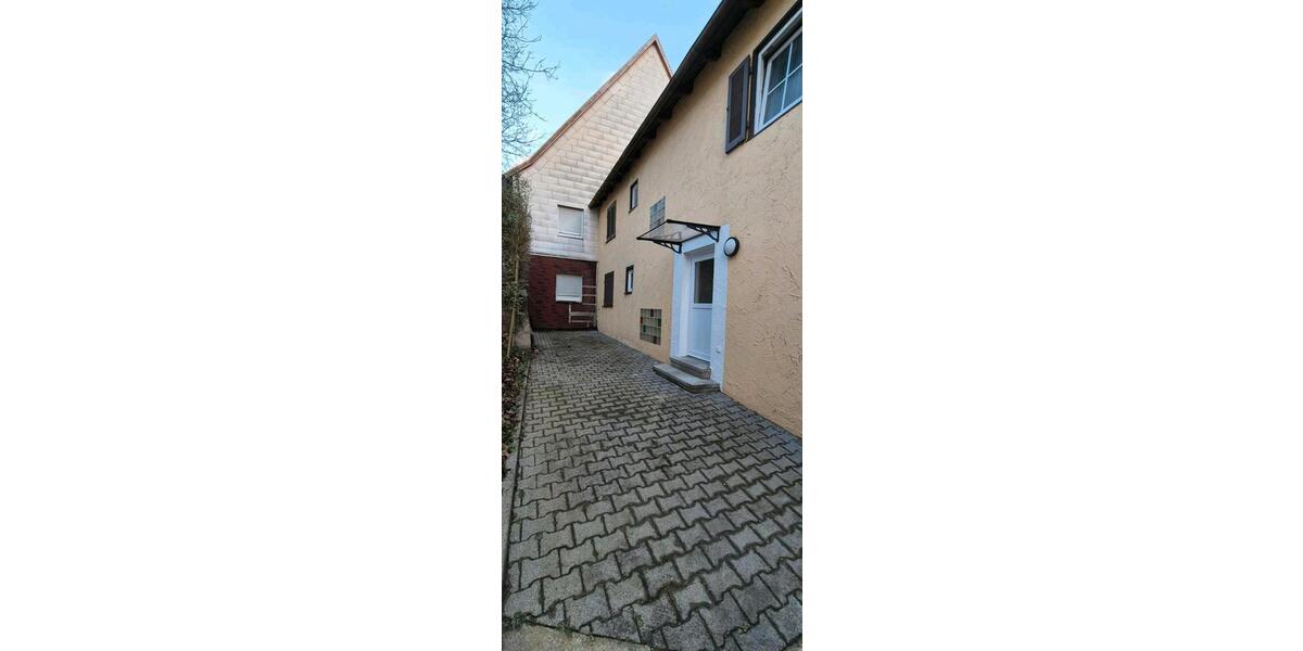 Etagenwohnung Aidlingen - 6 Zimmer, 82 m&sup2;, 1.700&euro; | Angebot:26336086