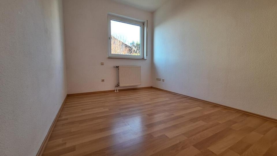 Erdgeschoßwohnung Marbach am Neckar - 4 Zimmer, 121 m&sup2;, 1.500&euro; | Angebot:24815147