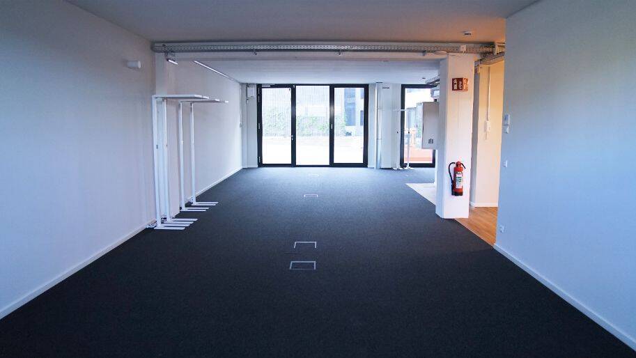 Hochmoderne Bürofläche in Stuttgart Obertürkheim - All-in-Miete