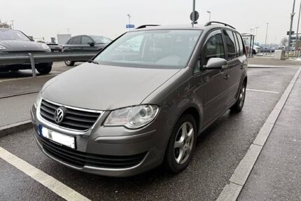 VW Touran 208.000 km 3.499 &euro; Korb 71404