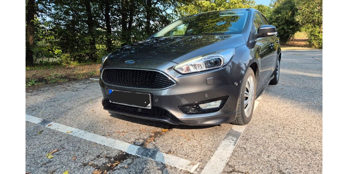 Ford Focus 49.500 km 11.500 &euro; Dettingen unter Teck 73265