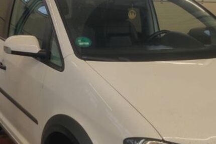 VW Touran 205.000 km 1.950 &euro; Sindelfingen 71067