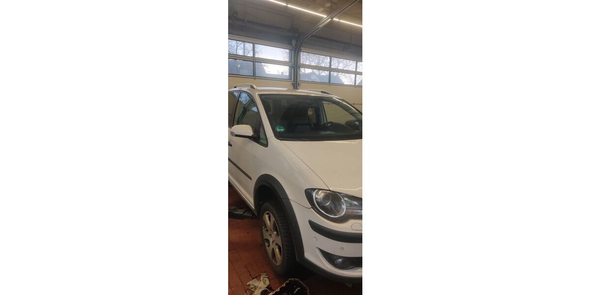 VW Touran 205.000 km 1.950 &euro; Sindelfingen 71067