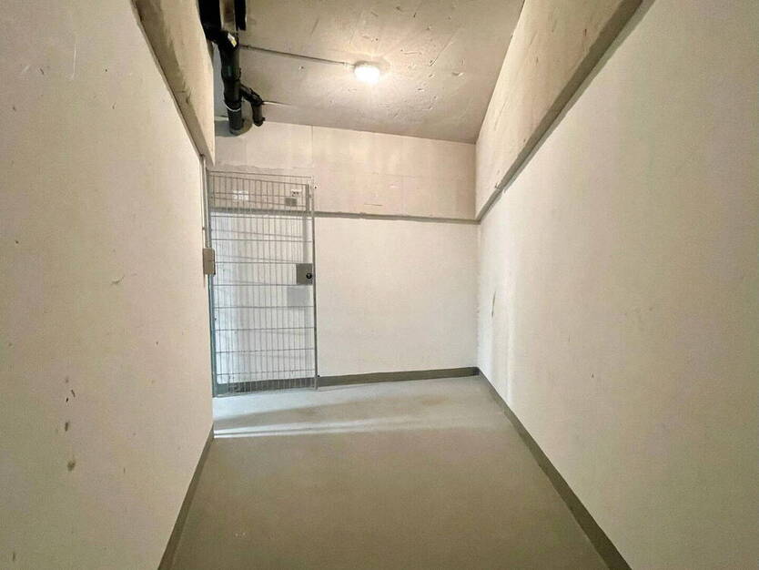 4 Zimmer NeubauWohnung mit Südbalkon, Tiefgarage, Einbauküche und Jacuzzi