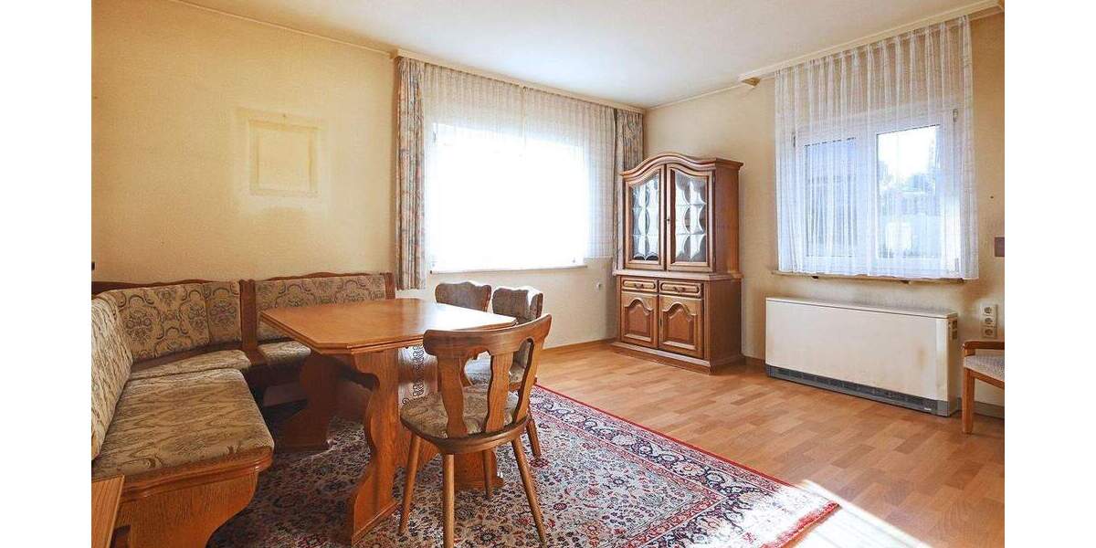 Einfamilienhaus Kernen-Stetten Stetten - 9 Zimmer, 212 m&sup2;, 330.000&euro; | Angebot:25302624