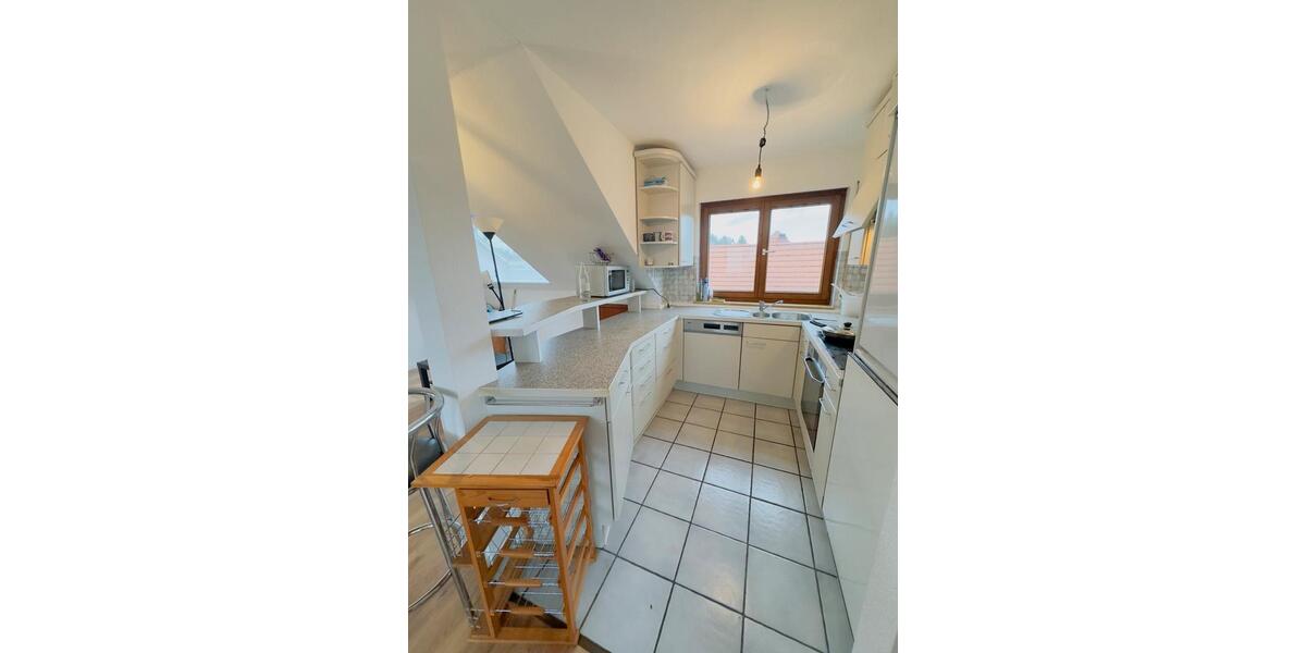 Dachgeschoßwohnung Esslingen am Neckar Hegensberg - 3 Zimmer, 72 m&sup2;, 1.154&euro; | Angebot:26276899