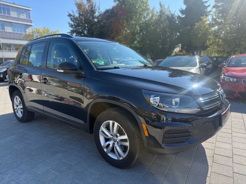 VW Tiguan 109.411 km 7.999 € Fellbach 70736