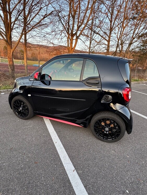 Smart ForTwo 67.461 km 20.000 € Backnang 71522