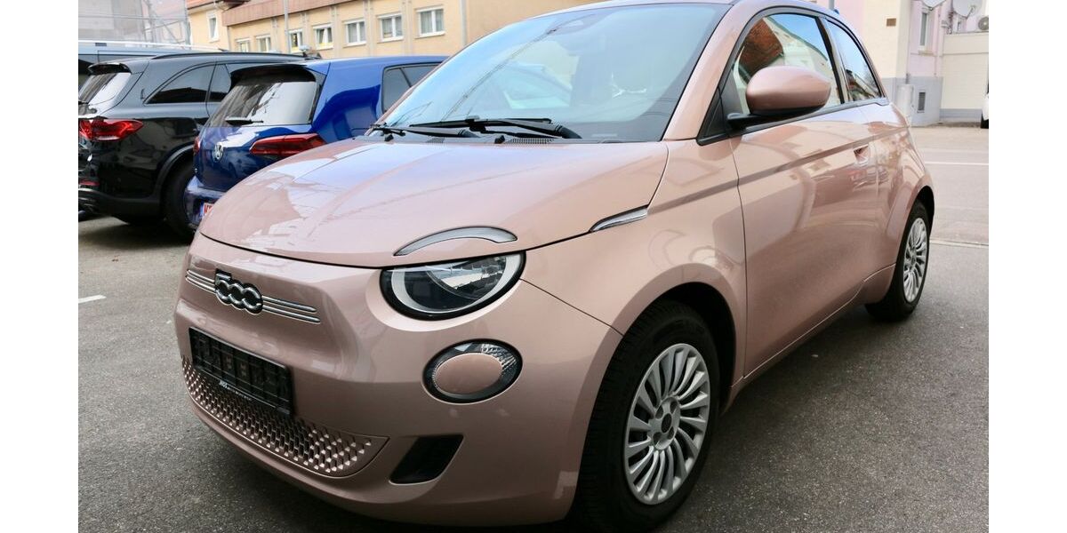 Fiat 500e 10.300 km 12.900 &euro; Nürtingen 72622