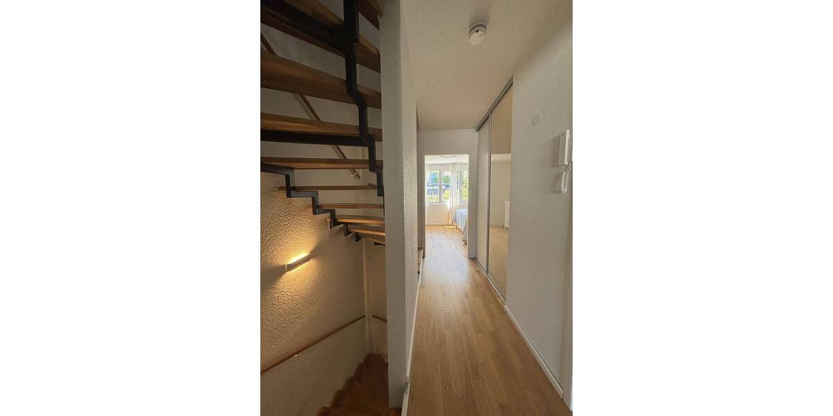 Reihenmittelhaus Freiberg am Neckar / Heutingsheim Heutingsheim - 4 Zimmer, 134 m&sup2;, 2.100&euro; | Angebot:26917533