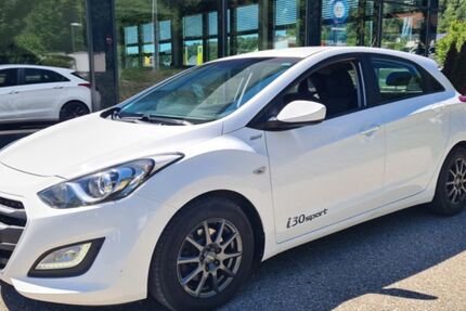 Hyundai i30 160.000 km 5.900 &euro; Winterbach 73650