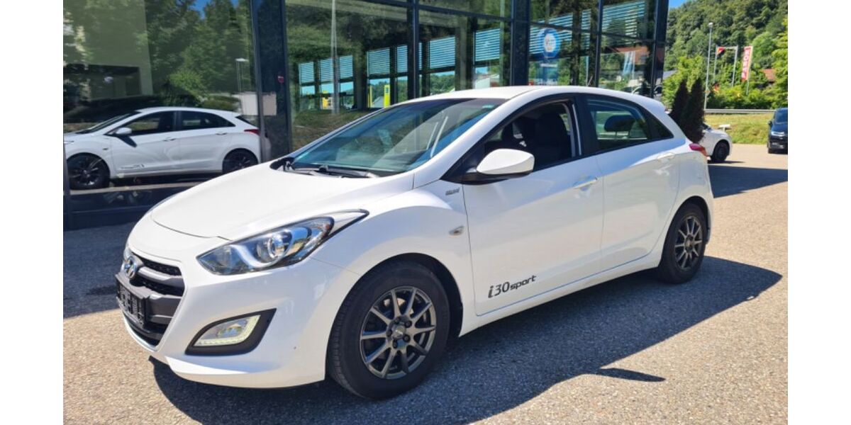 Hyundai i30 160.000 km 5.900 &euro; Winterbach 73650