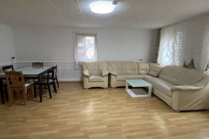 Haus zum Kaufen in Korntal-Münchingen 449.000 € 198 m² 5 zimmer