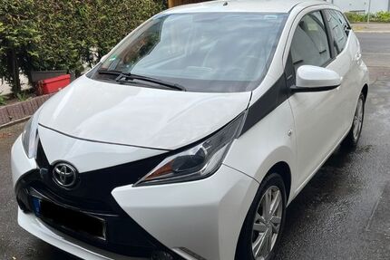 Toyota Aygo (X) 45.000 km 9.300 &euro; Sindelfingen 71063