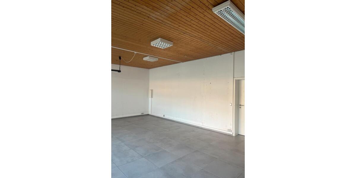 Gewerbeobjekt Stuttgart Sillenbuch - 1.200&euro; | Angebot:26051216