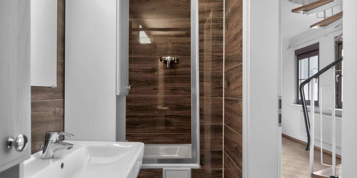 Freistehendes 3-Familienhaus in Stuttgart-Zuffenhausen - Mehrfamilienhaus, Wohnhaus Stuttgart Zuffenhausen | Angebot:25201617