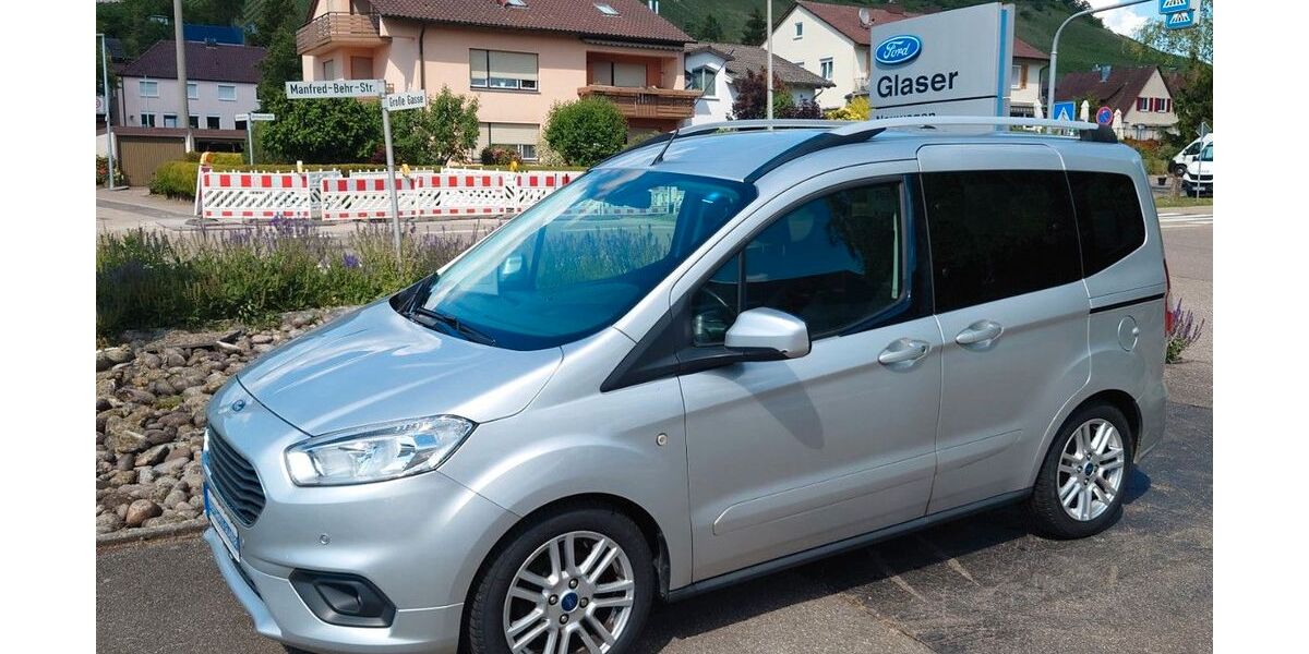 Ford Tourneo Courier 80.750 km 11.490 &euro; Illingen - Schützingen 75428