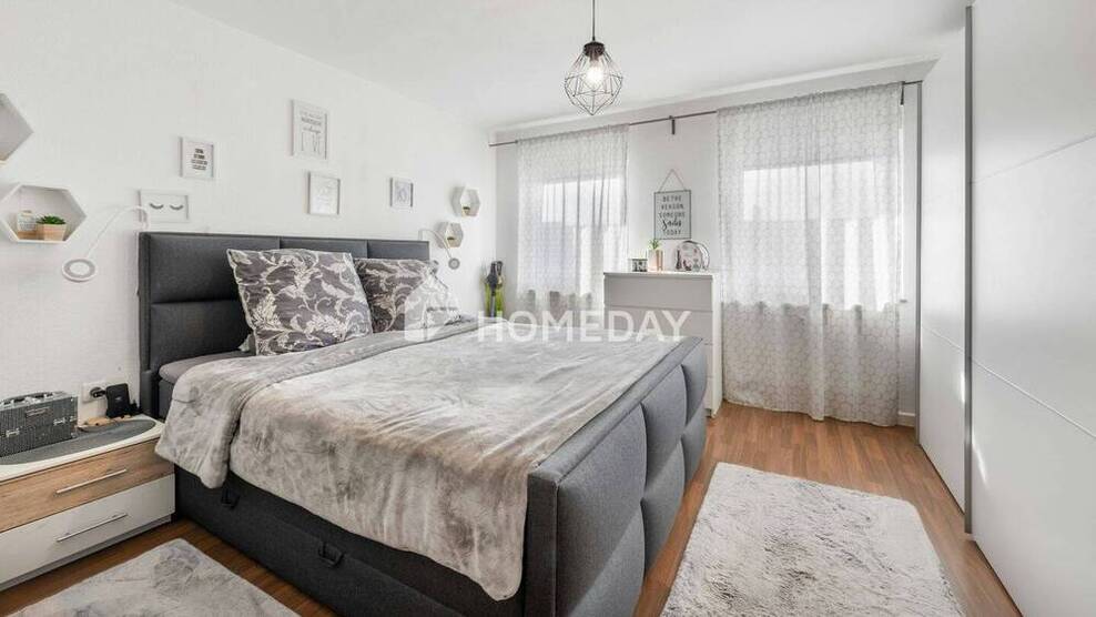 Gepflegte Wohnung mit sonnigem Balkon und Garage in familienfreundlicher Lage in Backnang
