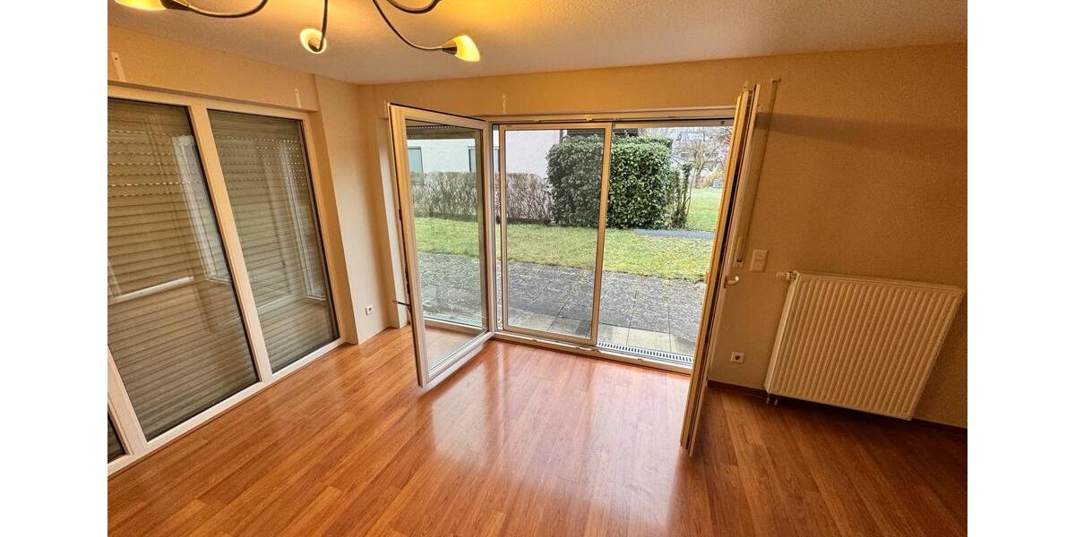 Helle 4-Zimmer-Wohnung mit Einbauküche und Tiefgaragenstellplatz 4 zimmer