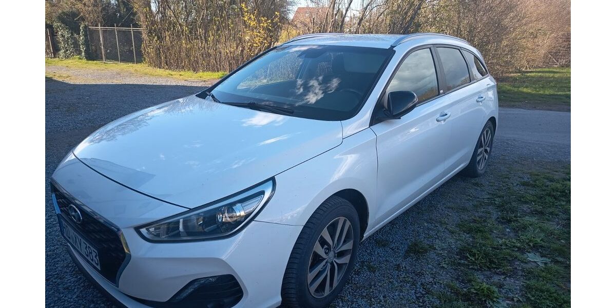 Hyundai i30 245.000 km 6.450 &euro; Burgstetten 71576