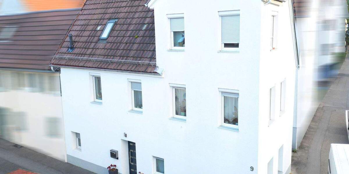 Charmantes Einfamilienhaus in begehrter Lage von Fellbach 4 zimmer