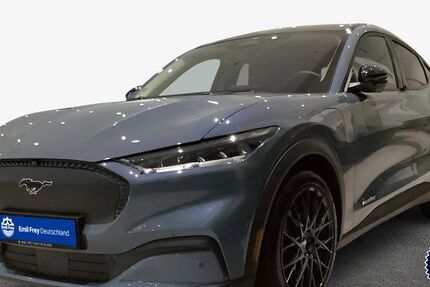 Ford Mustang Mach-E 15.000 km 57.500 € Stuttgart 70190