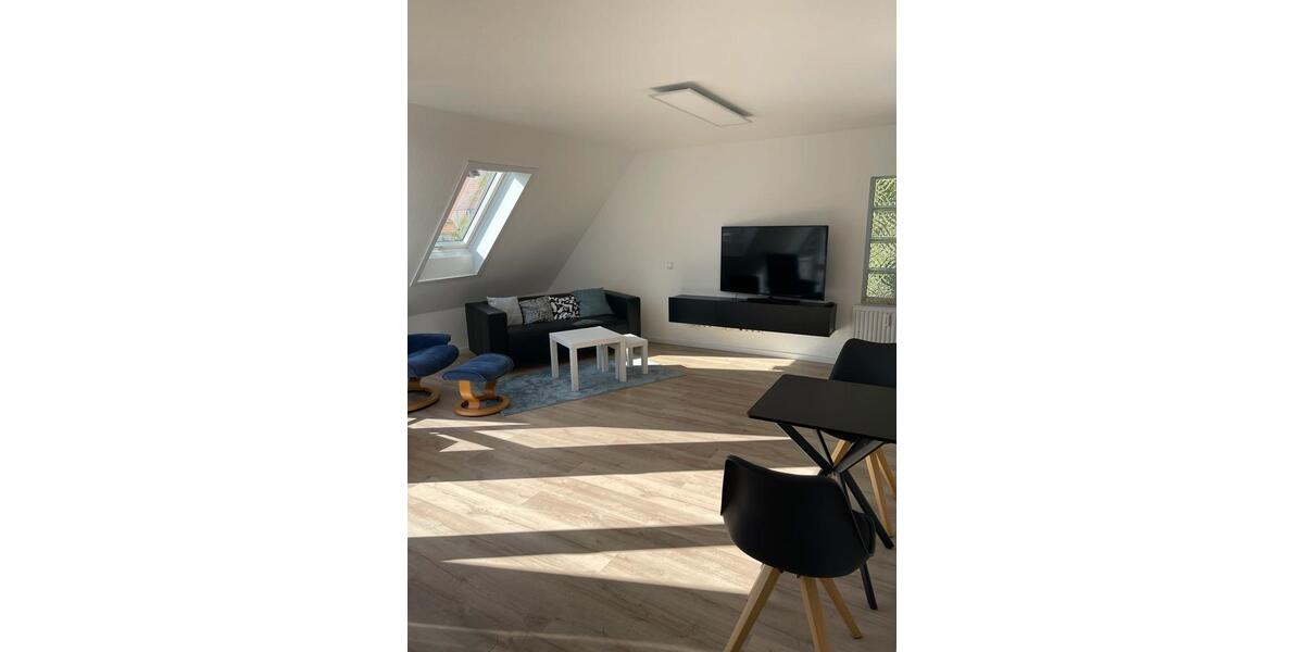 Dachgeschoßwohnung Sindelfingen Darmsheim - 2 Zimmer, 44 m&sup2;, 1.250&euro; | Angebot:25376645