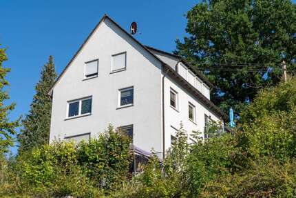 Haus Esslingen Hegensberg - 12 Zimmer, 257 m&sup2;, 750.000&euro; | Angebot:23742101
