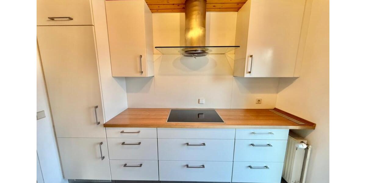 Dachgeschoßwohnung Kirchheim unter Teck - 3 Zimmer, 100 m&sup2;, 1.360&euro; | Angebot:24811598