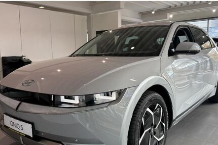 Hyundai IONIQ 5 12.350 km 32.990 € Waiblingen 71332