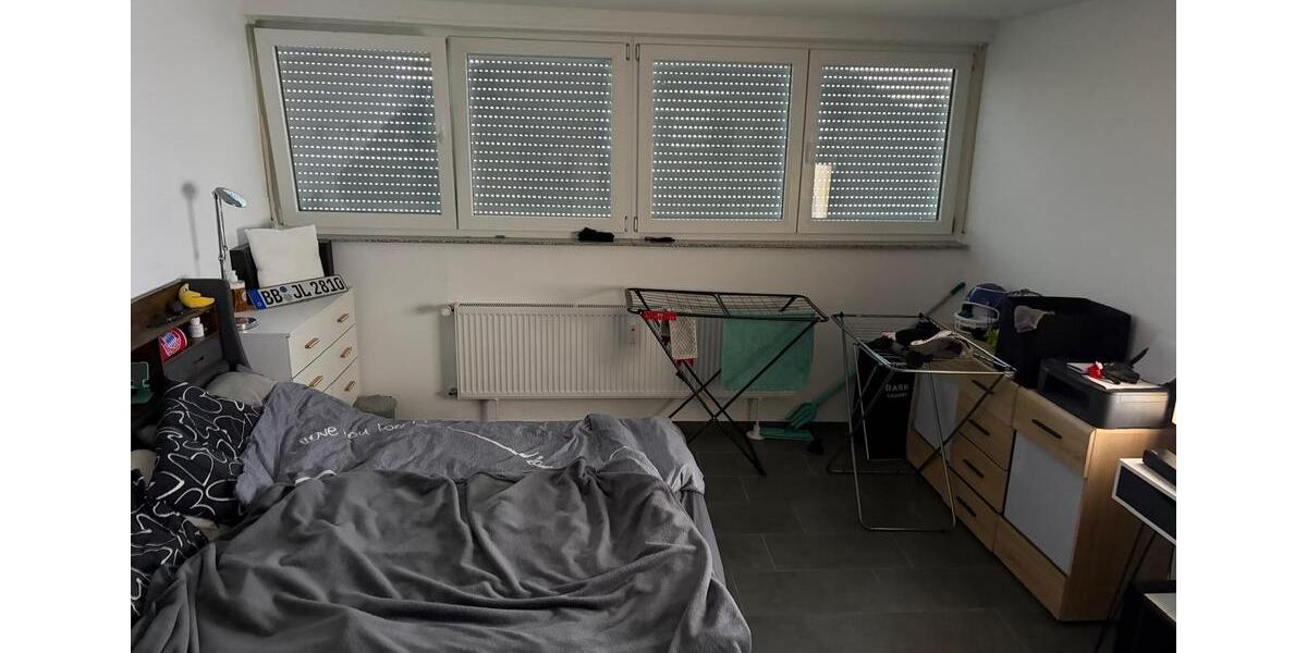 Dachgeschoßwohnung Leonberg - 3 Zimmer, 82 m&sup2;, 1.050&euro; | Angebot:26083451