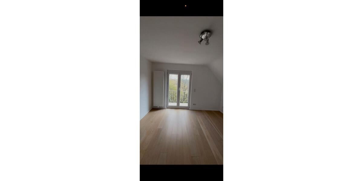 Etagenwohnung Stuttgart Mühlhausen - 3 Zimmer, 67 m&sup2;, 1.100&euro; | Angebot:26291794