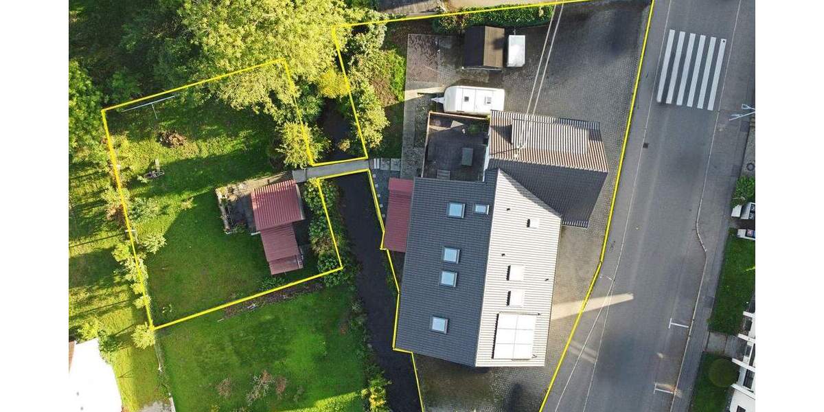 Wohn- und Geschäftshaus mit 3 Wohneinheiten, Büroräumen und Gartengrundstück 1 zimmer