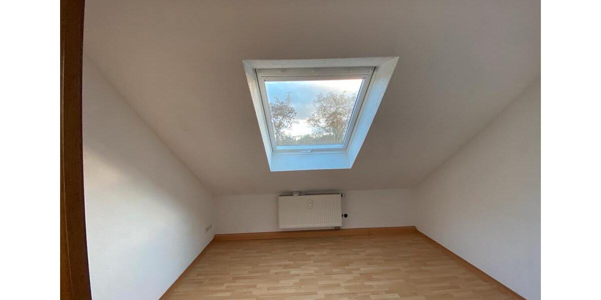 Etagenwohnung Böblingen Dagersheim - 4 Zimmer, 98 m&sup2;, 1.200&euro; | Angebot:26563751