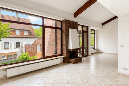 Haus Steinenbronn - 5 Zimmer, 230 m&sup2;, 2.700&euro; | Angebot:26566255