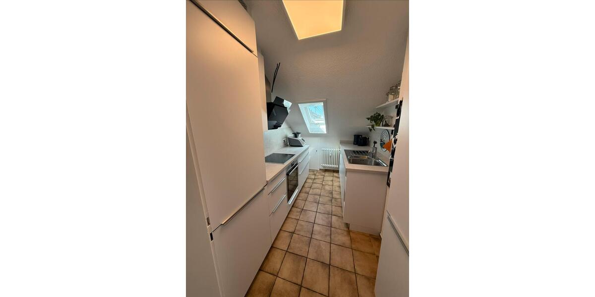 Dachgeschoßwohnung Fellbach Oeffingen - 4 Zimmer, 90 m&sup2;, 1.200&euro; | Angebot:26119987