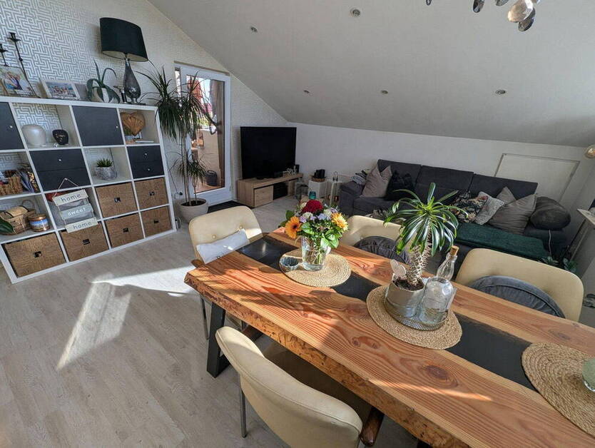 von PRIVAT kernsanierte & klimatisierte 3-Zi. Wohnung mit Dachterrasse in Filderstadt
